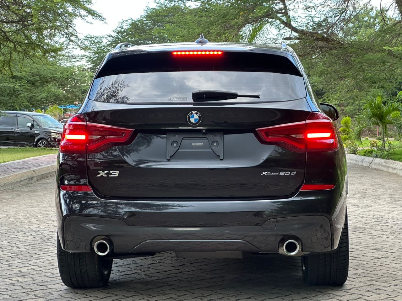 BMW thumbnail 2